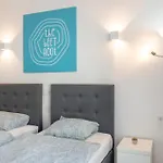 Beetroot, Jedes Zimmer Verfuegt Ueber Smart Tv , Eigenes Bad Mit Regendusche Und Balkon