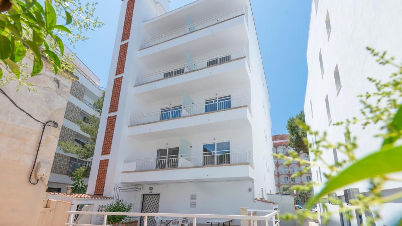 Beetroot, Jedes Verfuegt Ueber Smart Tv , Eigenes Bad Mit Regendusche Und Balkon Llucmajor (Mallorca)
