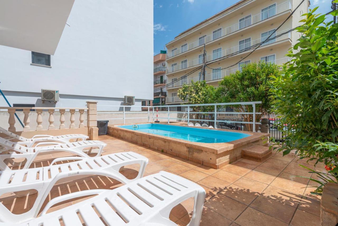 Hotel Beetroot, Jedes Verfuegt Ueber Smart Tv , Eigenes Bad Mit Regendusche Und Balkon Llucmajor (Mallorca)