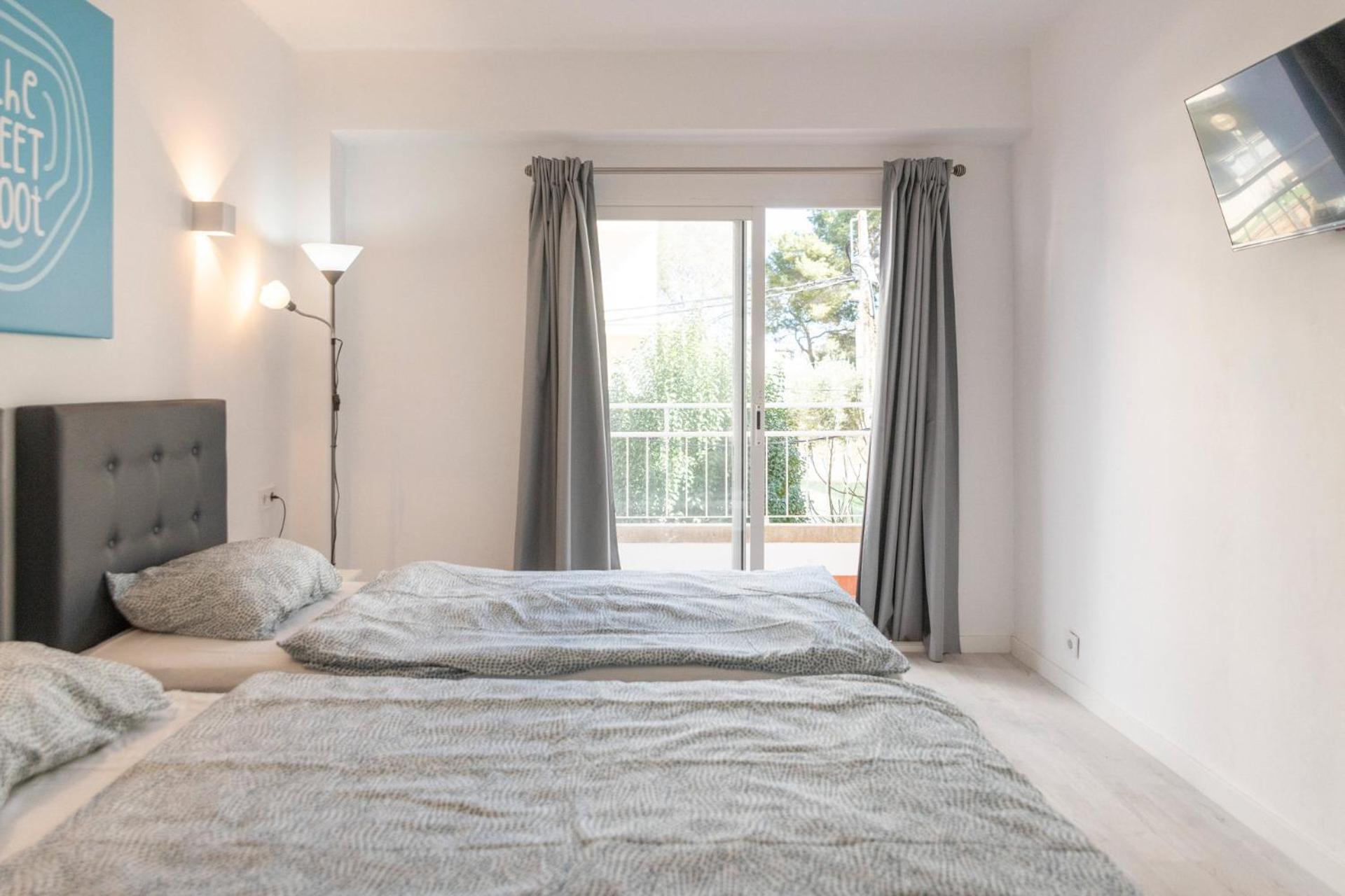 Beetroot, Jedes Verfuegt Ueber Smart Tv , Eigenes Bad Mit Regendusche Und Balkon * Llucmajor (Mallorca)