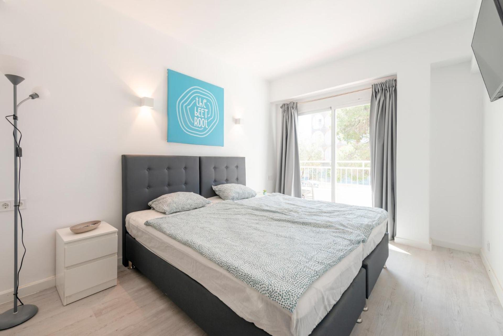 Beetroot, Jedes Verfuegt Ueber Smart Tv , Eigenes Bad Mit Regendusche Und Balkon Hotel