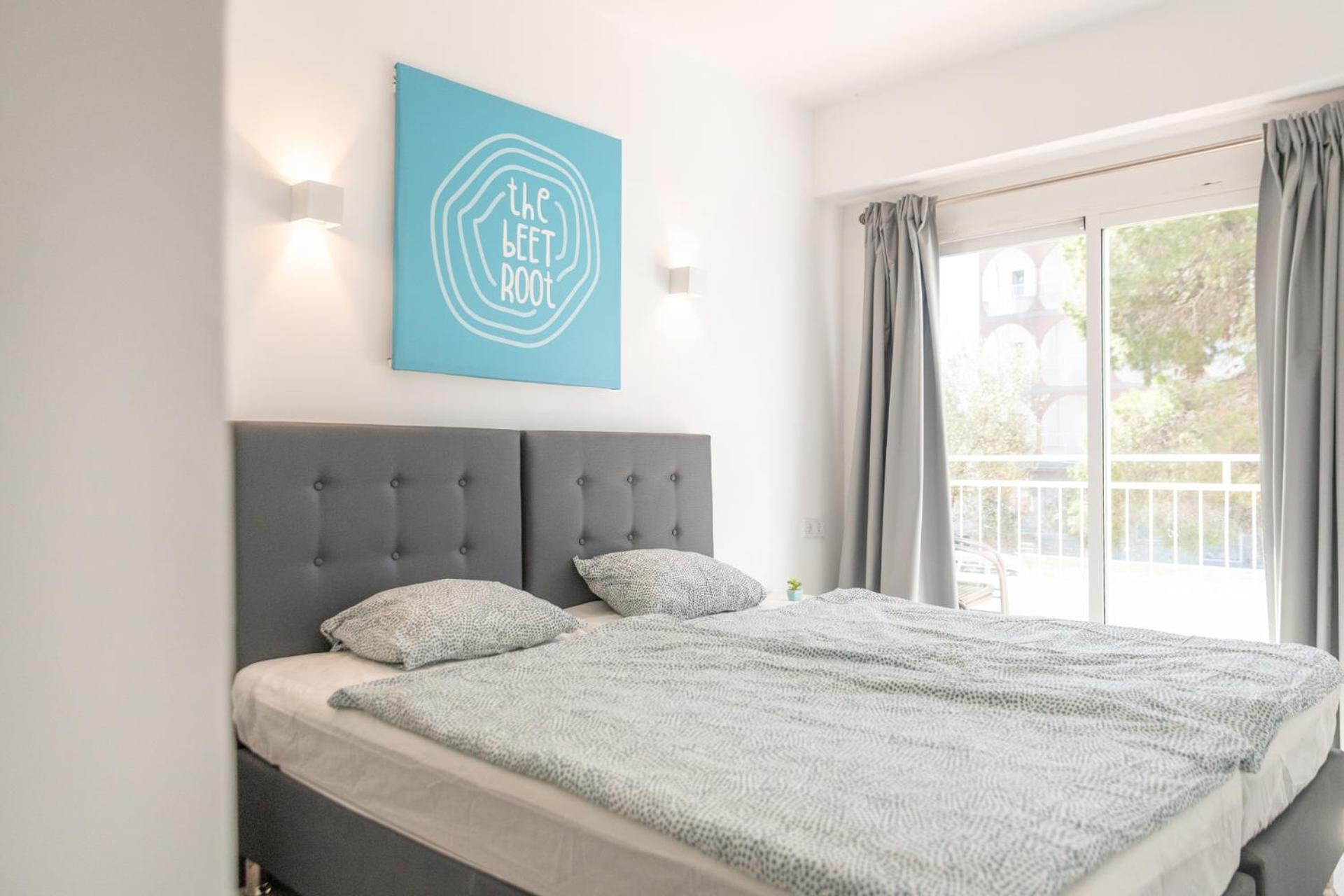 Beetroot, Jedes Verfuegt Ueber Smart Tv , Eigenes Bad Mit Regendusche Und Balkon Hotel *